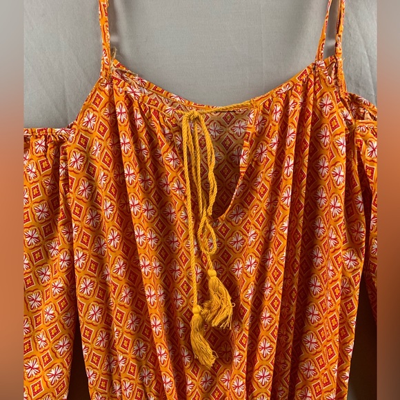 Floral Knot Front Romper - Picture 7 of 7